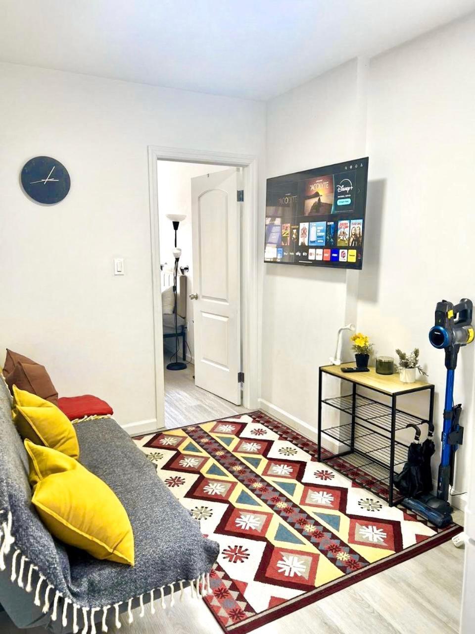 Homelike Suites In The Heart Of China Town Ню Йорк Екстериор снимка